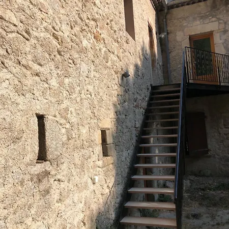 Dans Ancienne Maison *